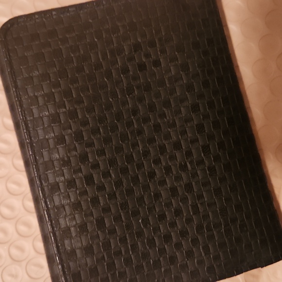Perry Ellis Black Wallet for Woman - Picture 3 of 9